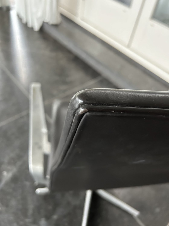 Image 1 of Fritz Hansen Oxford Medium office chair