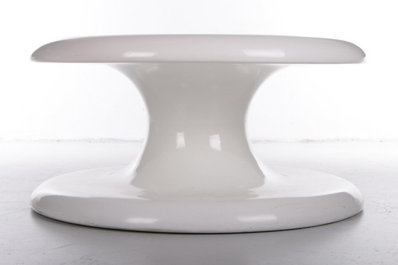 Image 1 of Space Age Magnifique table basse blanche de Scandinavie