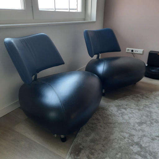 2x Leolux Pallone with 1 footstool