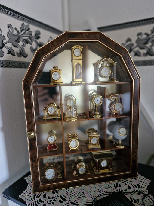 Miniature clocks