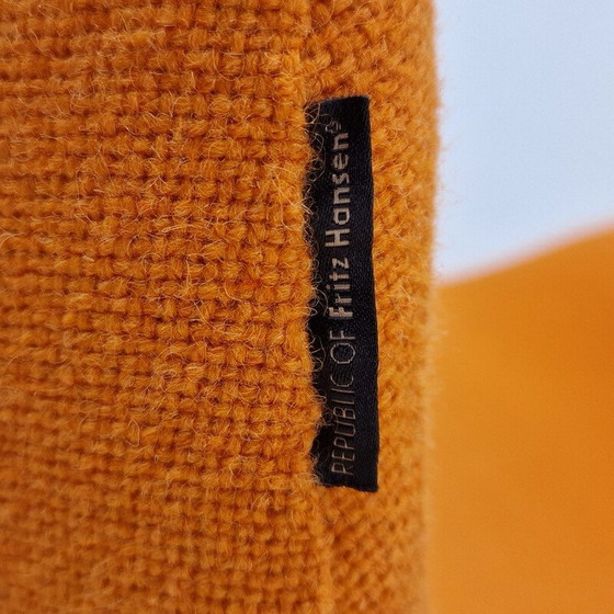 Image 1 of Pair of vintage Swan chairs in orange wool fabric by Arne Jacobsen for Fritz Hansen, Denmark 1950