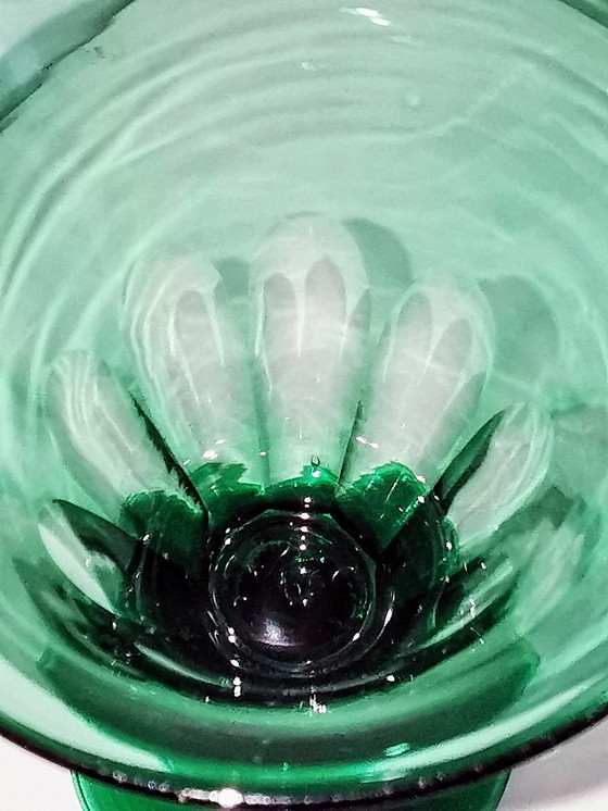 Image 1 of 6 copas de vino del Rin talladas en facetas, principios del siglo XIX