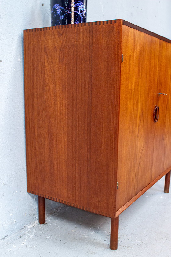 Image 1 of Peter Hvidt &amp; Orla Mølgaard cassettiera credenza vintage in teak danese