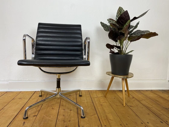 Image 1 of Aluminum Chair EA 108 by Charles & Ray Eames for Vitra, leather