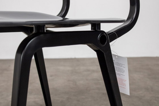 Image 1 of Ahrend Revolt chair - Black