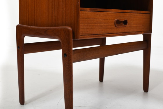 Image 1 of Paire de commodes / tables de chevet par Arne Vodder 1960s