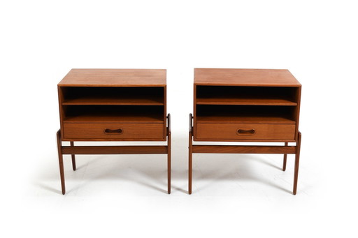 Paire de commodes / tables de chevet par Arne Vodder 1960s