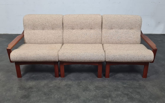 Image 1 of Vintage element sofa