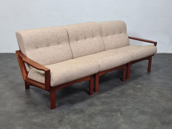 Image 1 of Vintage element sofa