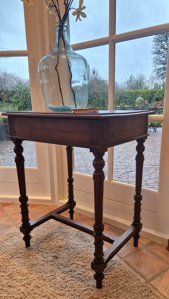 Image 1 of Sleek Antique Classic Oak Side Table Writing Table Sidetable Hall Table