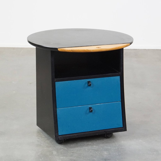 Vintage Design Nightstand By Umberto Asnago For Giorgetti On Wheels