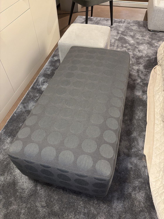 Image 1 of Minotti Damier Pouf/Pouf Show Modello 2023 Lp € 1.980,00