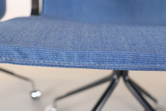 Image 1 of 4x Gispen Nomi chair blue