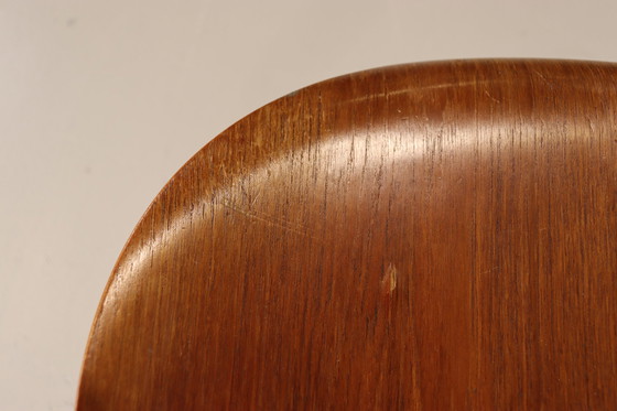 Image 1 of Fritz Hansen Series 7 office chair by Arne Jacobsen