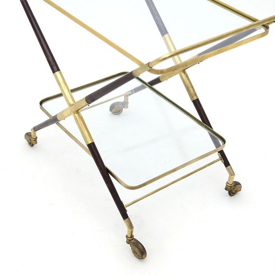 Image 1 of Carrello vintage in legno e ottone con piano in vetro, Italia 1950