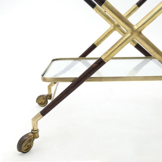 Image 1 of Carrello vintage in legno e ottone con piano in vetro, Italia 1950