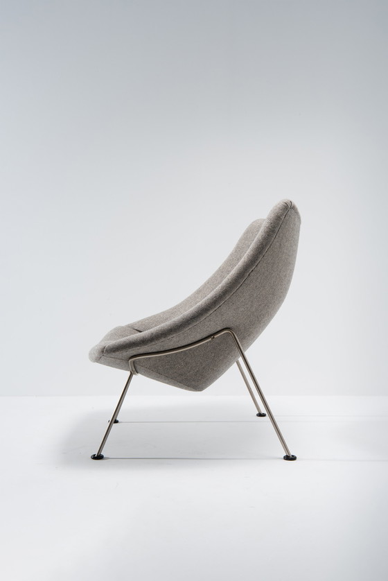 Image 1 of Oyster chair with Ottoman - Pierre Paulin