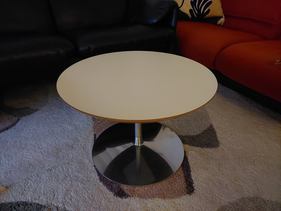 Image 1 of Circle Coffee Table Pierre Paulin Artifort