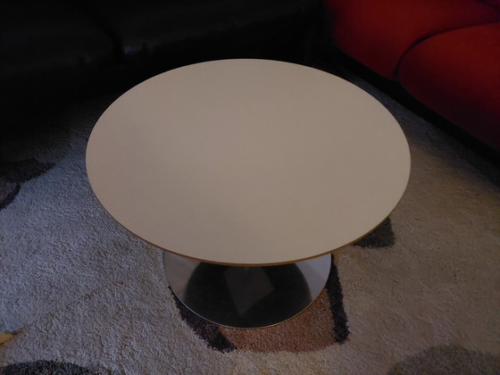 Image 1 of Circle Coffee Table Pierre Paulin Artifort