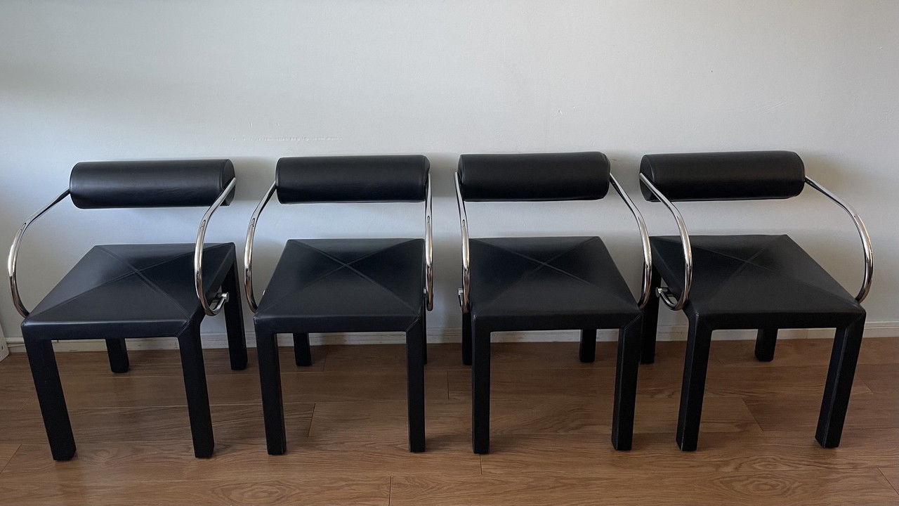 4x B&B Italia Arcadia-Arconda chairs | €1,750 | Whoppah