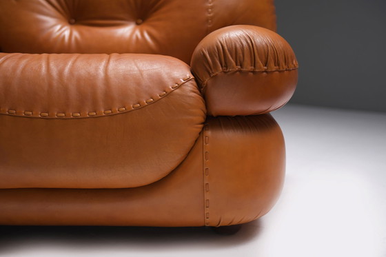 Image 1 of Italian lounge chairs in cognac chairs by Sapporo for Mobil Girgi Italy