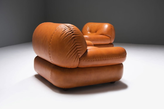 Image 1 of Italian lounge chairs in cognac chairs by Sapporo for Mobil Girgi Italy