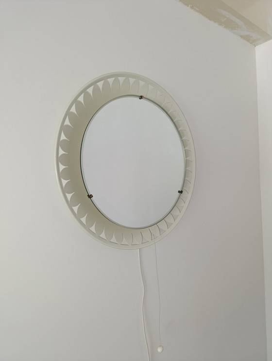 Image 1 of Hillebrand wall mirror with lighting