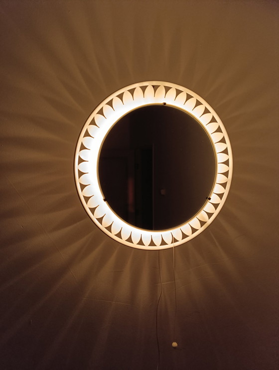 Image 1 of Hillebrand wall mirror with lighting