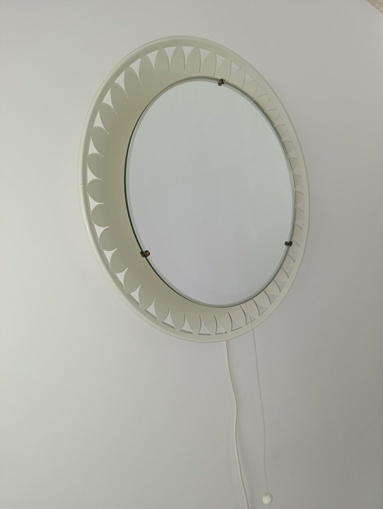 Image 1 of Hillebrand wall mirror with lighting