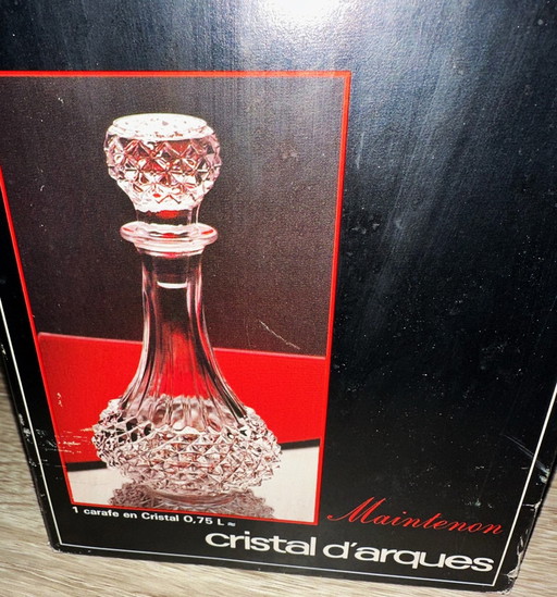 Cristal d'Arques decanter, Maintenon model