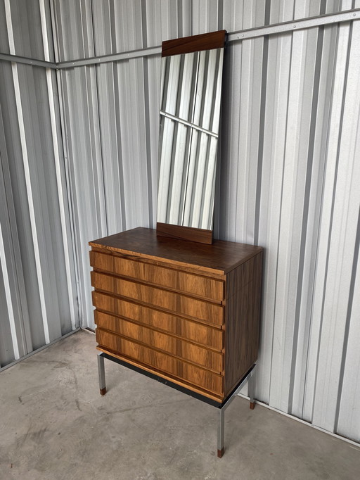 Vintage chest of drawers dresser incl. mirror