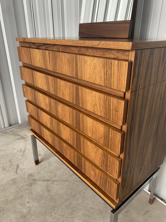 Image 1 of Commode vintage commode à tiroirs avec miroir