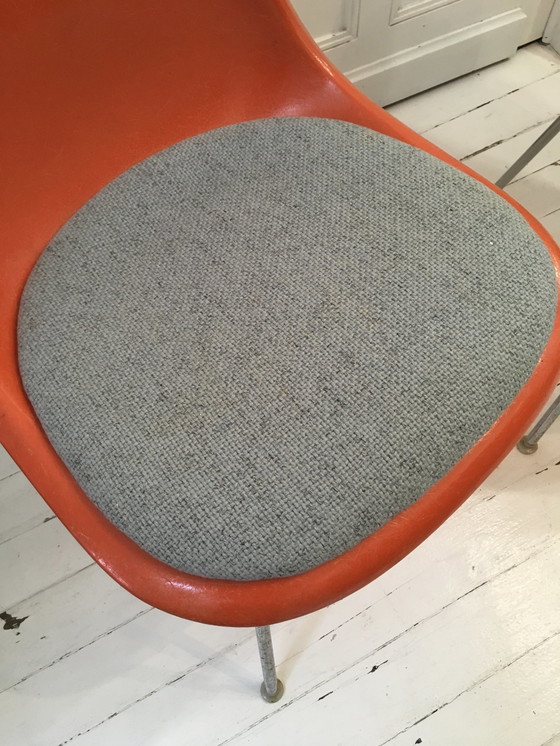 Image 1 of 2x Herman Miller fiberglass chair