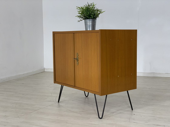 Image 1 of Mid Century commode buffet armoire d'entrée vintage