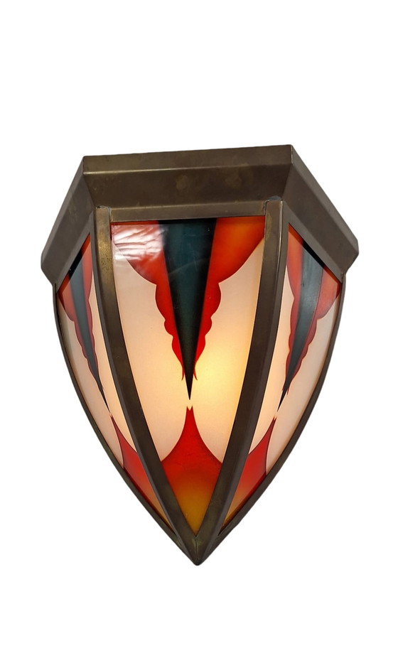 Image 1 of Art Deco / Amsterdam School (style) - Stained glass wall sconce - Bronze frame - In the style of Tuschinski - Multiple in stock