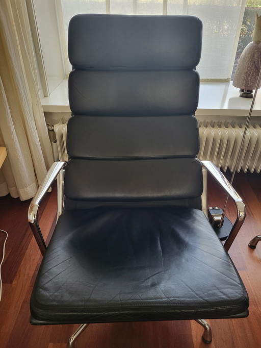 2 sillas Vitra de Charles Eames