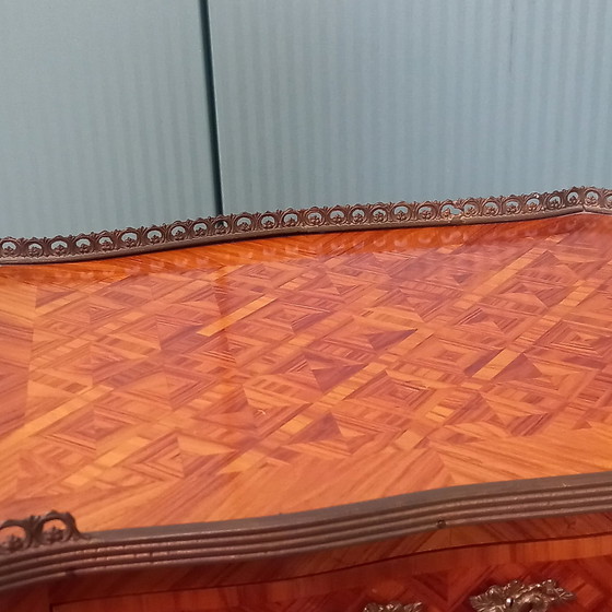 Image 1 of Parquetry Table Ambulante