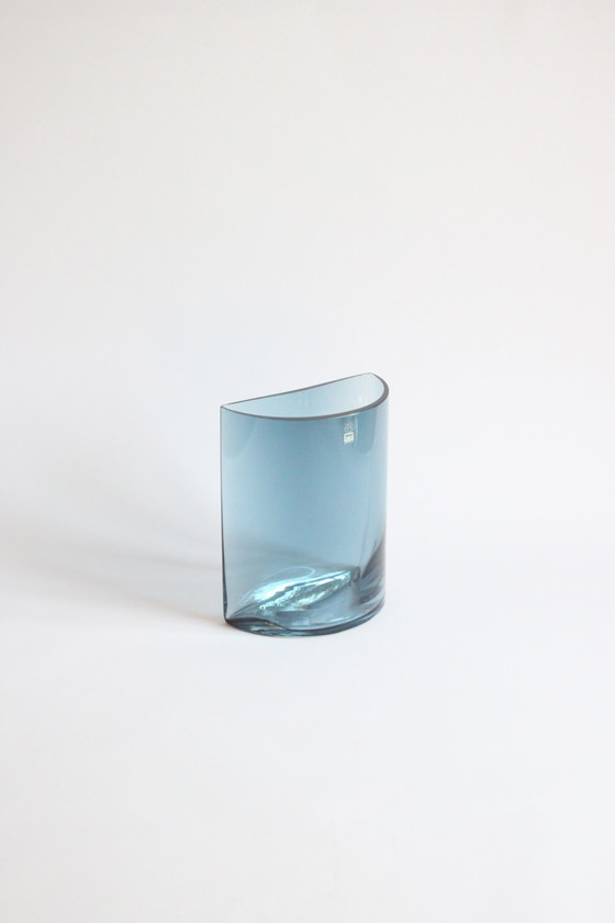 Image 1 of Riihimaen Lasi Semi Cylinder Vase Palapeli By Tamara Aladin, Finland 1960S