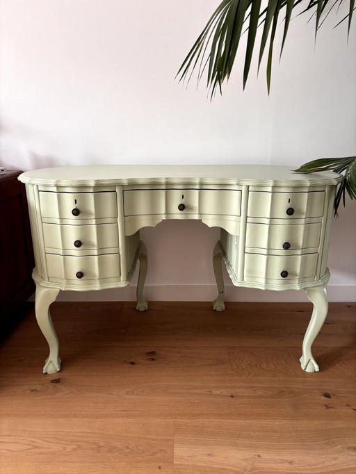 Ball and claw dressing table