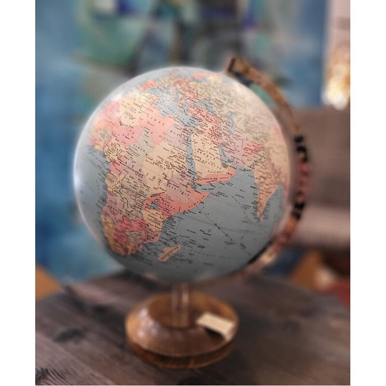 Image 1 of Vintage cardboard globe by Globes Taride, France 1960