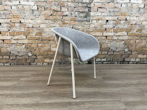 De Vorm LJ 1 PET Felt Armchair