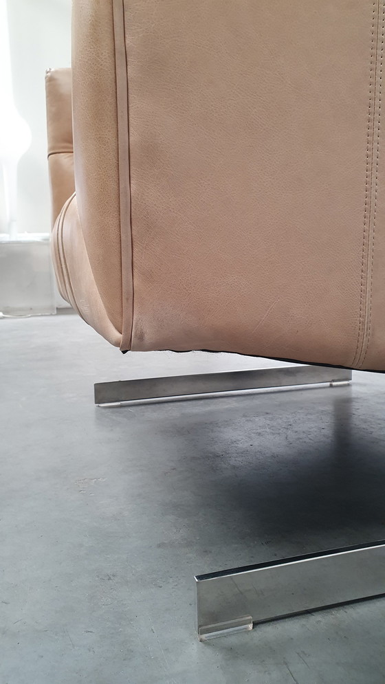 Image 1 of chesterfield no.2 fauteuil vintage design cuir beige camel modèle cube