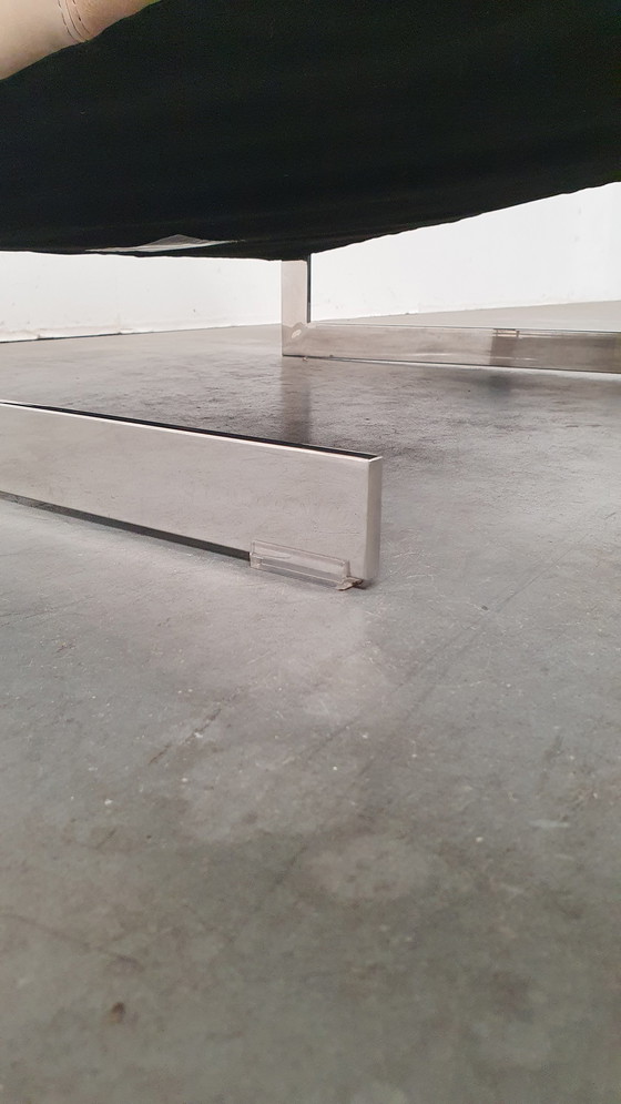 Image 1 of Poltrona Chesterfield n. 2 vintage in pelle beige cammello, a forma di cubo