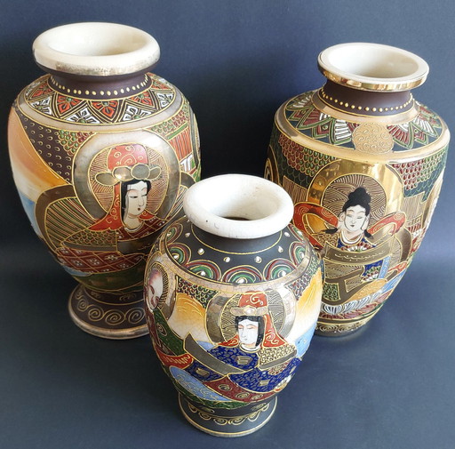 Vases anciens Satsuma peints à la main - Céramique - Japon - Période Meiji (1868-1912)