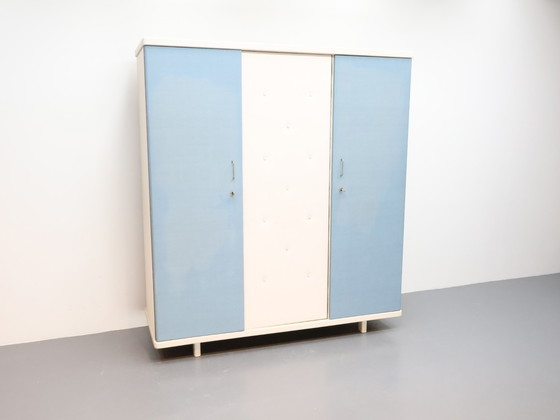 Image 1 of Vintage closet Rawi 3 door blue cream