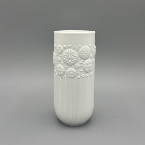 Image 1 of White Porcelain Vase - Bjørn Wiinblad Rosenthal Studio-Linie