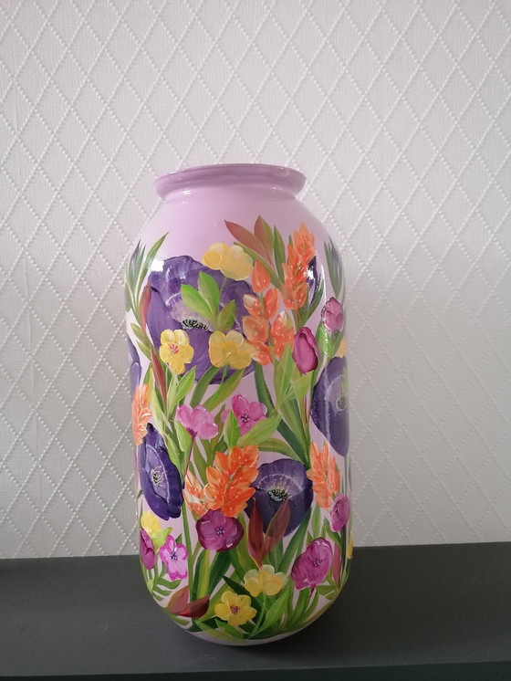 Image 1 of Hand-painted Vase 'Avelon'