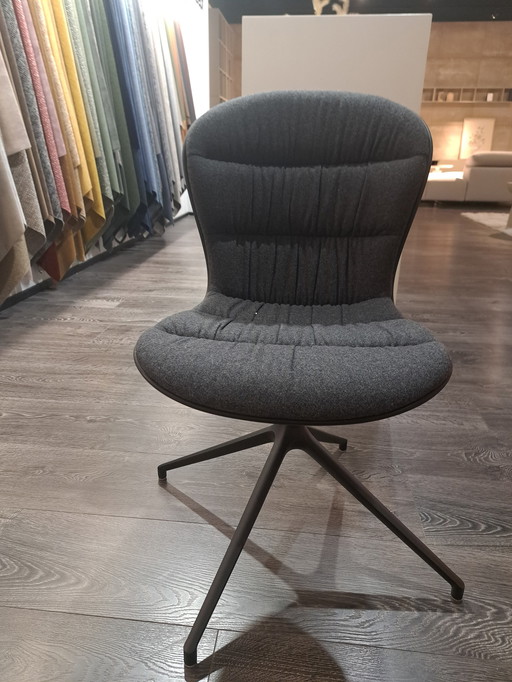 Adelaide Chair With Swivel Function And Casters