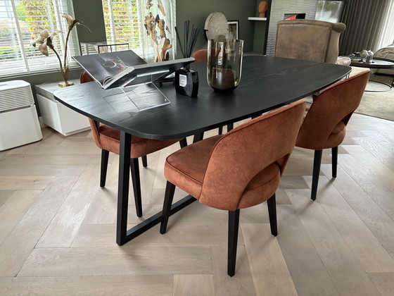 Image 1 of Enzo Luca dining table black