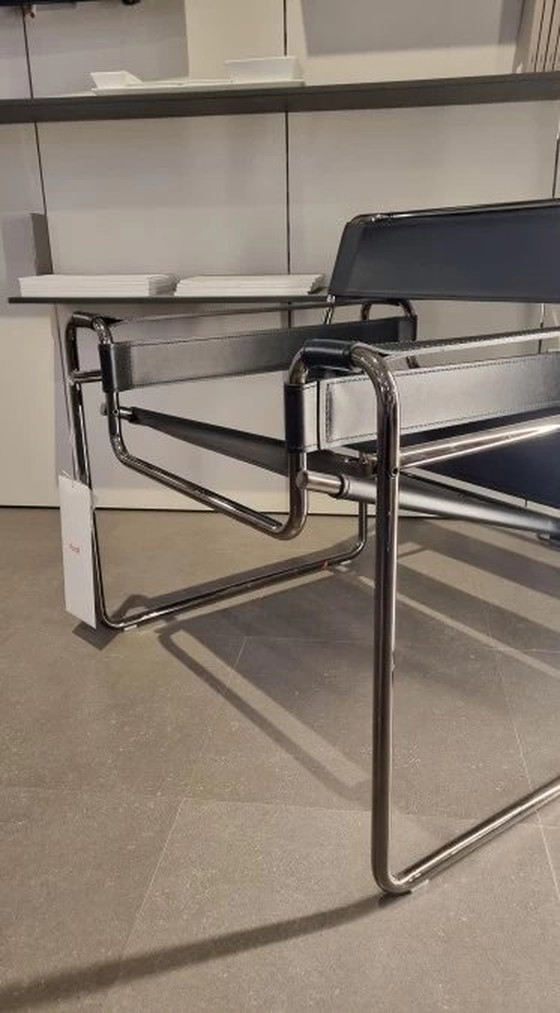 Image 1 of Knoll Wassily B3 New-Unused 2024 Series In Black Leather By Marcel Breuer   